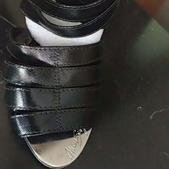 Sandals - Picture 2 of 2